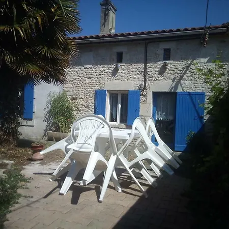 La Maison Bleue *